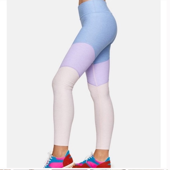 Outdoor Voices | Blue 7/8 Springs Leggings - Picture 8 of 9